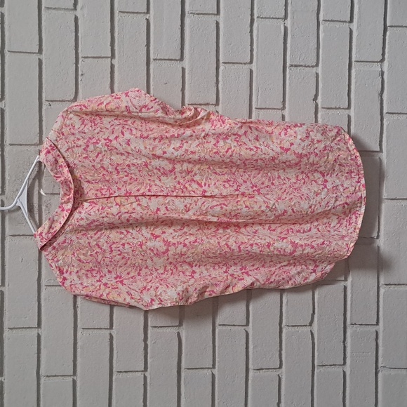 Calvin Klein Pink Snakeprint Short Sleeve Button-Up Top.  Size Large NWT - Picture 5 of 10